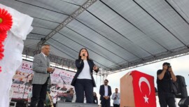 DEM Parti Milletvekili Gülistan Koçyiğit, 14 Hoçvan Yayla Festivalinde  Konuşması