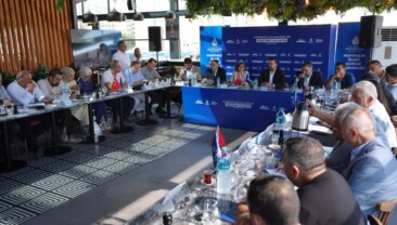 Ataşehir’de Muhtarlar İle Yönetişim Toplantısı