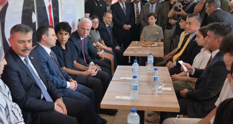 İçişleri ve Adalet Bakanları Esenyurt Ziyareti
