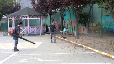 Ataşehir’de Okullar Temizlenerek Yeni Döneme Hazırlanıyor