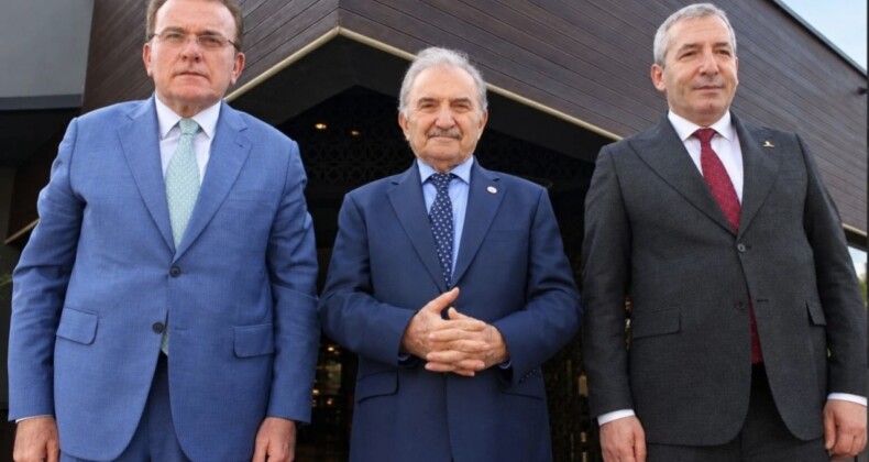 3 Genel Başkan Ataşehir’de Buluştu