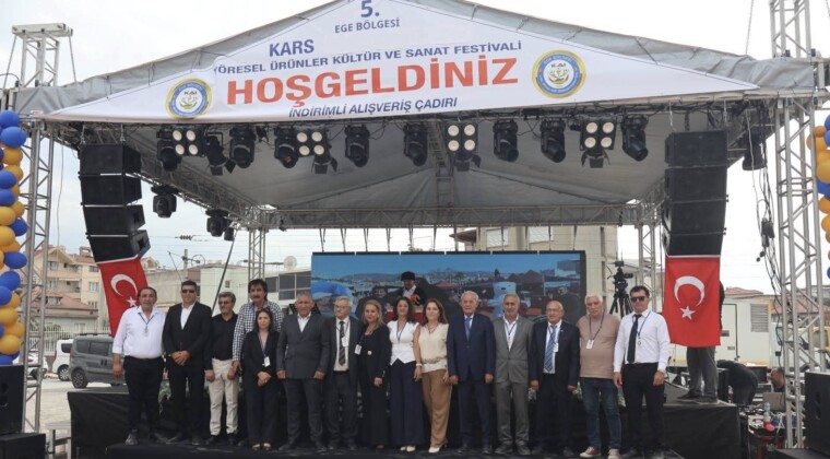 İzmir’de “Ardahan” İsmini Afişten Kaldırdılar