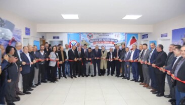 Esenyurt’ta Kürtçe Dil Eğitim Kursu Açıldı