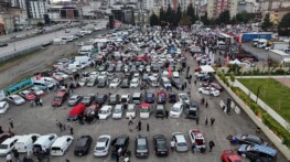 Çekmeköy’de otomobil tutkunları bir araya geldi